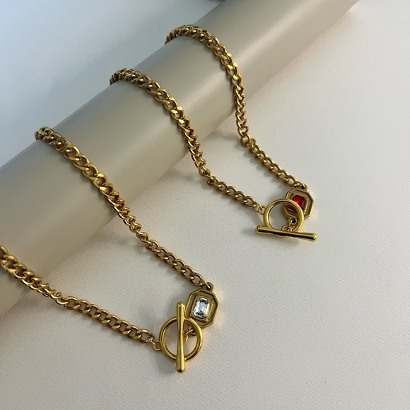 Classic Vintage-Inspired Chunky Gold Necklace - Elegant Artsy Necklace - Picture 10 of 13